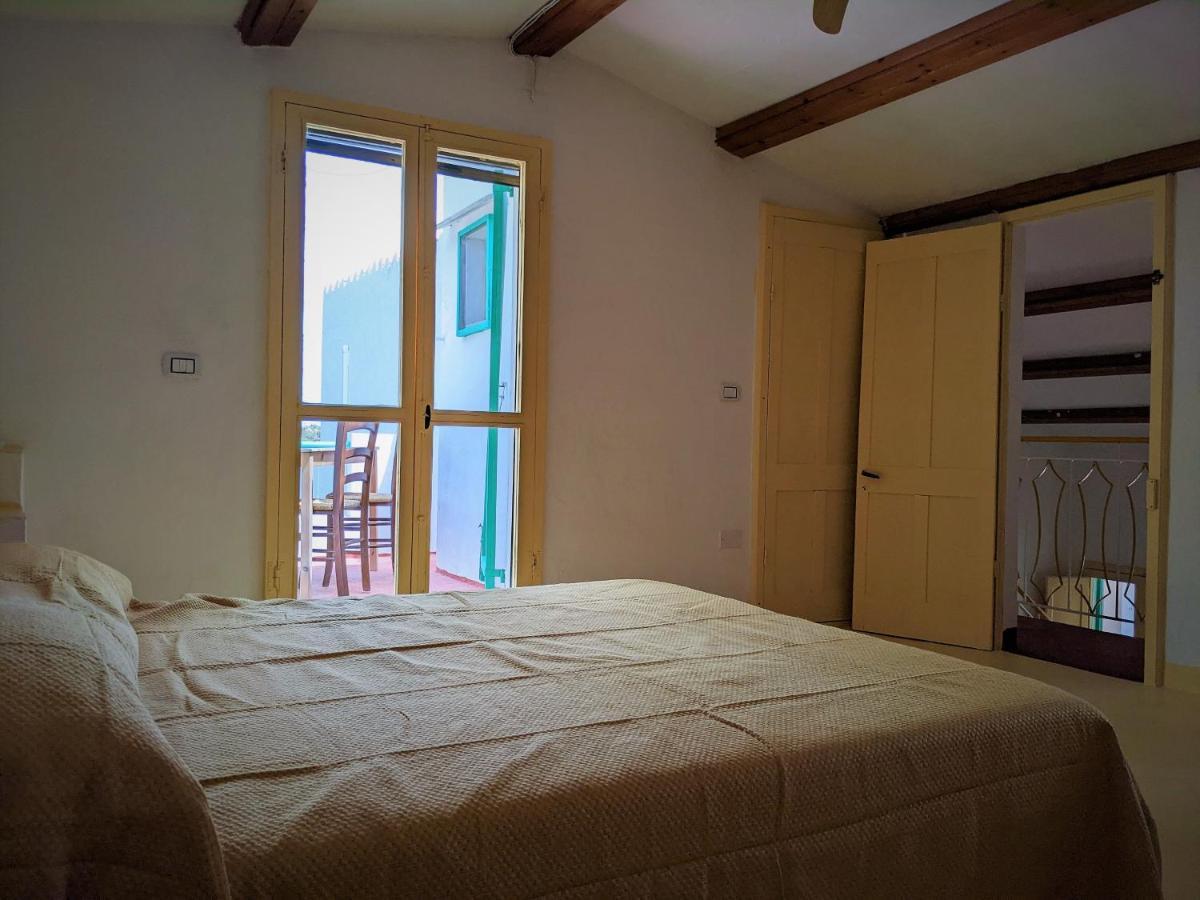 Cala Vinagra House Bed & Breakfast Carloforte  Ngoại thất bức ảnh